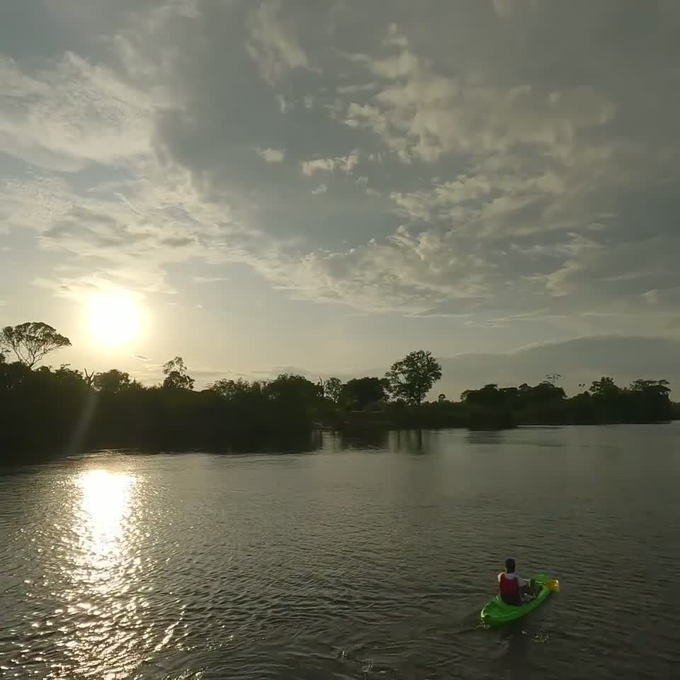 Au fil de la rivière Tsini
